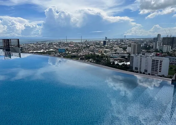 Calyx Residences With Infinity Pool Hotel Cebu